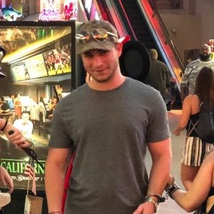 Meet your Posher, Logan